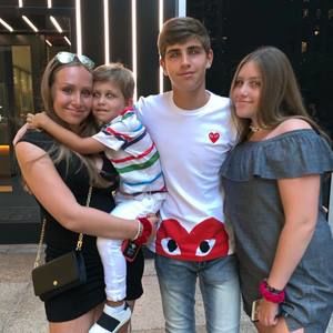 Meet your Posher, Diana